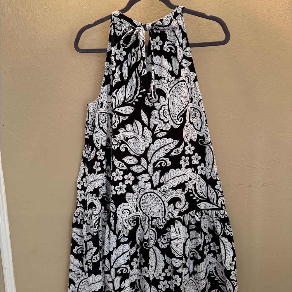 LOFT Black and White Floral Halter Dress - Picture 4 of 5